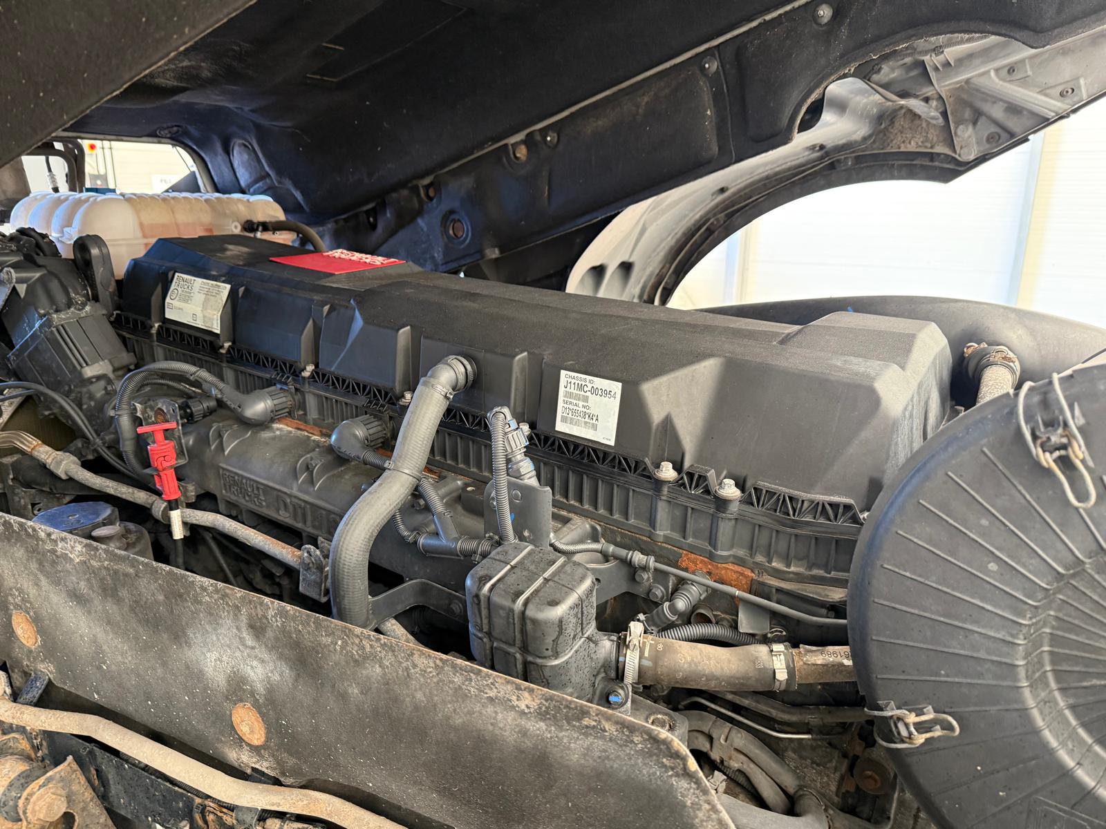 Renault T480 6×2 Midlift Tractor Unit
