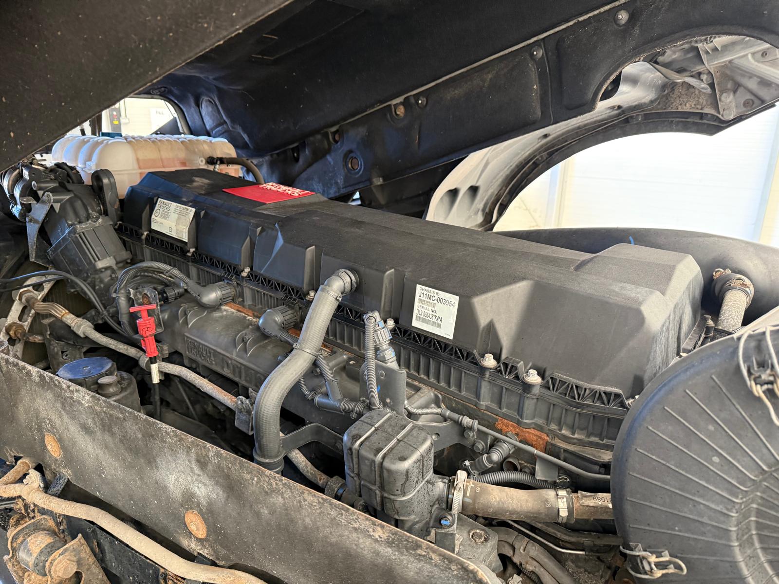 Renault T480 6×2 Midlift Tractor Unit