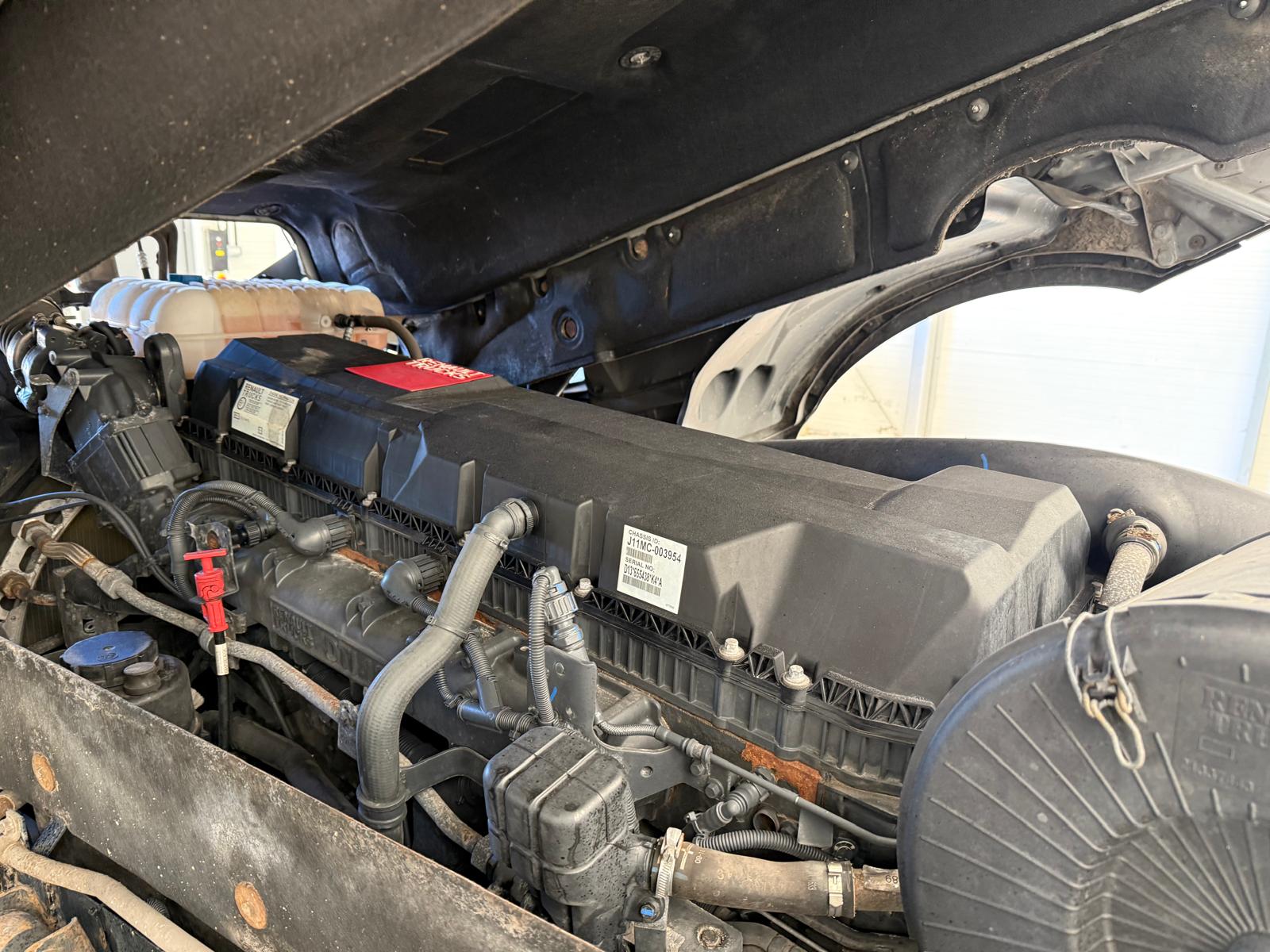 Renault T480 6×2 Midlift Tractor Unit