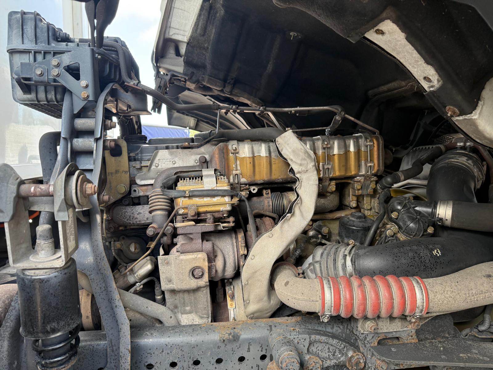 Mercedes Actros 2532 6×2 Rear Lift Day Cab Fridge Box