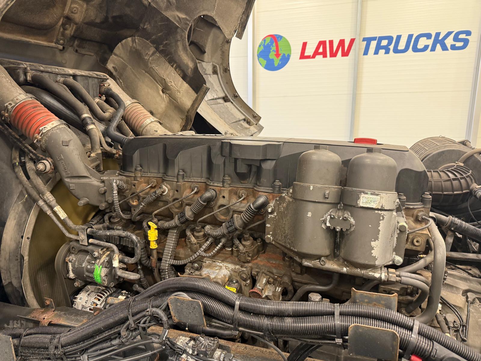 DAF XF105 460 6×2 Super Space Cab Tractor Unit