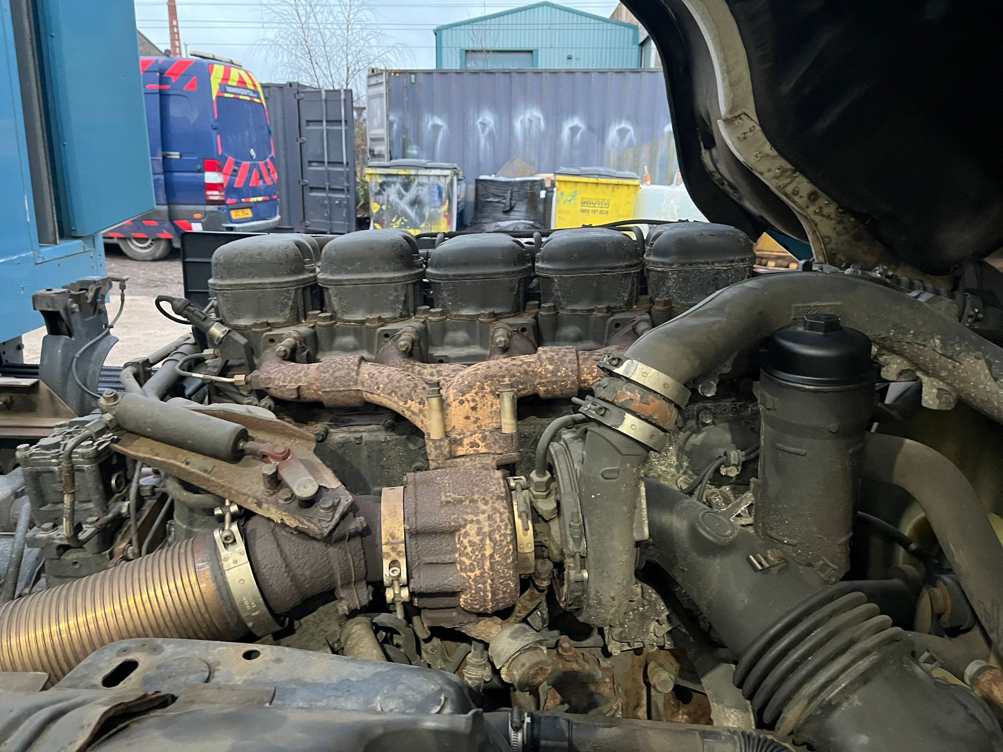 Scania P320 6×2 10 Tyre Rear Lift Insulated Box Van