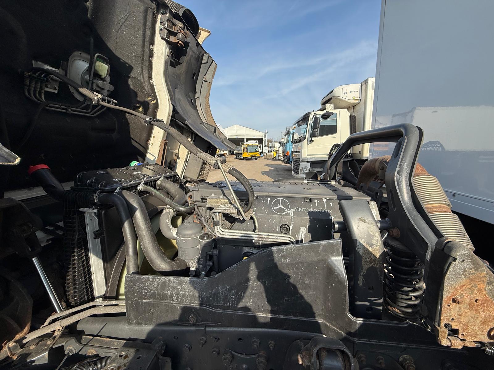 Mercedes Axor 1824 Day Cab Fridge Box