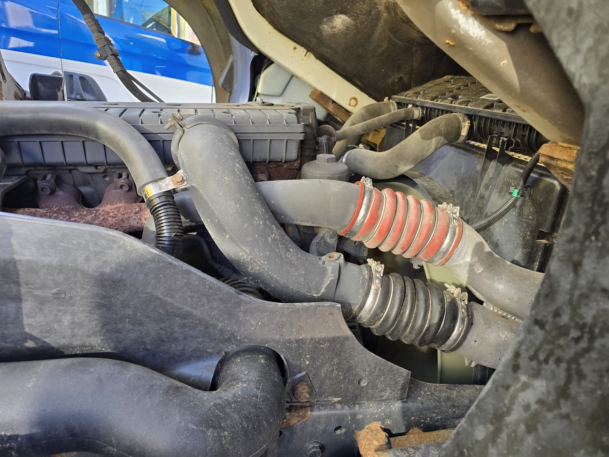 Mercedes Axor 2529 Rear Lift Brick Grab Manual