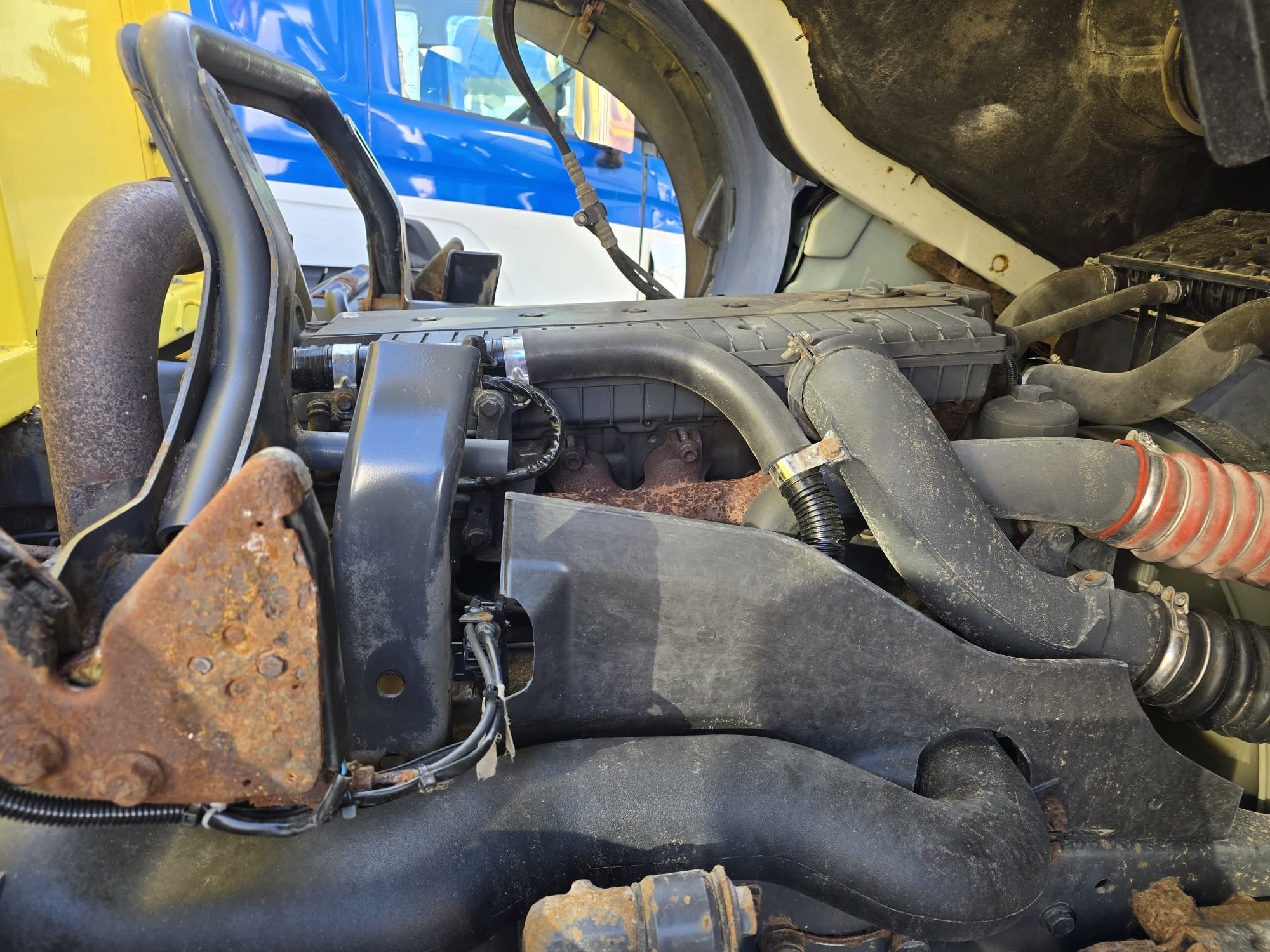 Mercedes Axor 2529 Rear Lift Brick Grab Manual