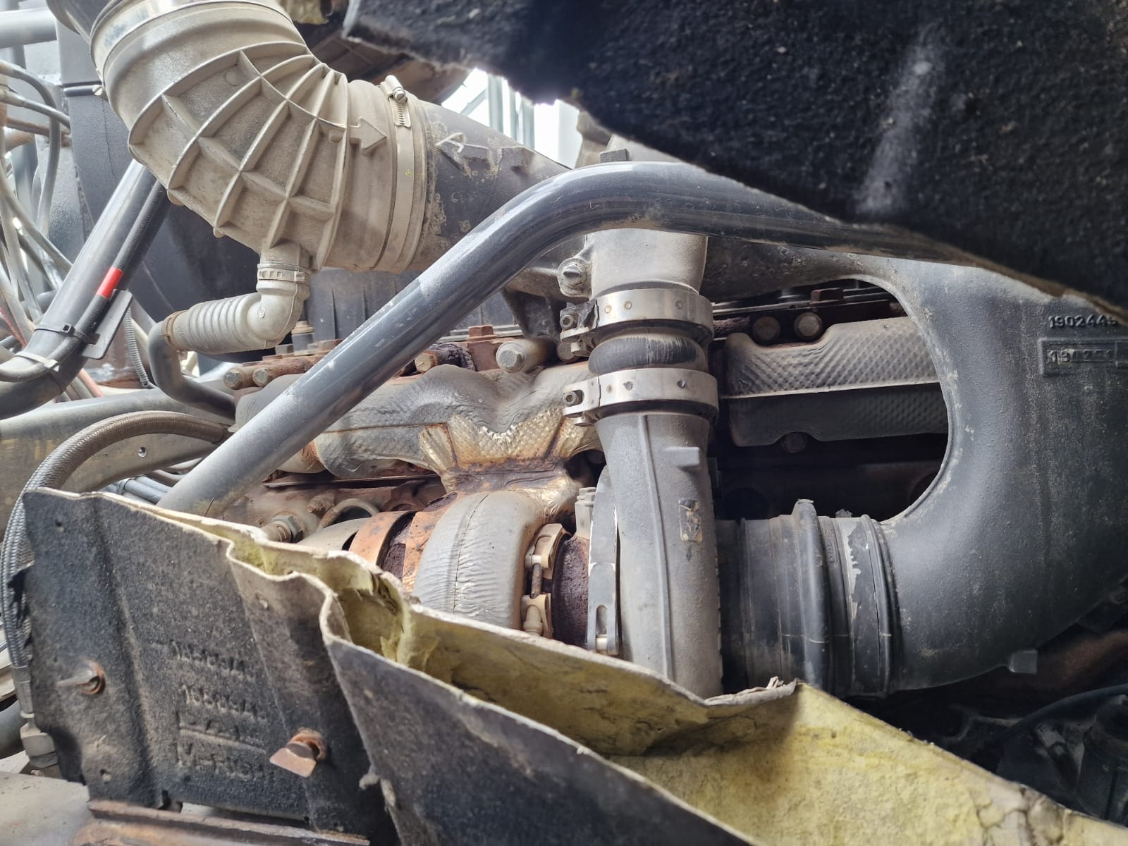 DAF CF85 410 8×4 Day Cab Hookloader Manual