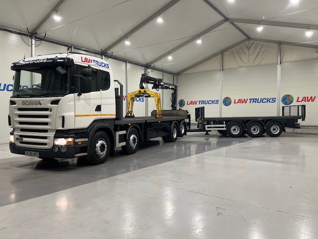 Scania R420 8×2 Rear Lift Brick Grab Drawbar