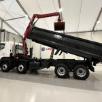 Hino 700 3241 8×4 Sleeper Cab Steel Tipper Grab - thumbnail