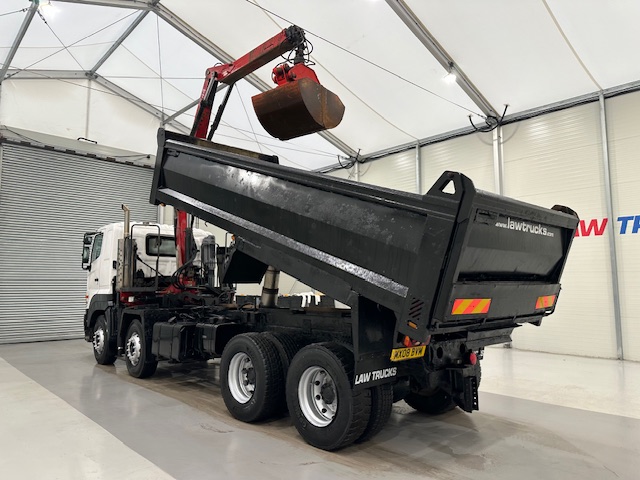 Hino 700 3241 8×4 Sleeper Cab Steel Tipper Grab