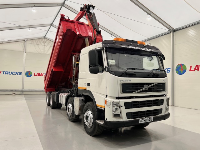 Volvo FM 400 8×4 Steel Tipper Grab Manual
