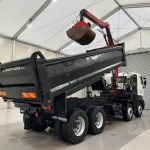 Hino 700 3241 8×4 Sleeper Cab Steel Tipper Grab - thumbnail
