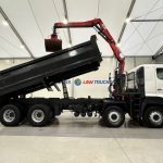 Hino 700 3241 8×4 Sleeper Cab Steel Tipper Grab - thumbnail