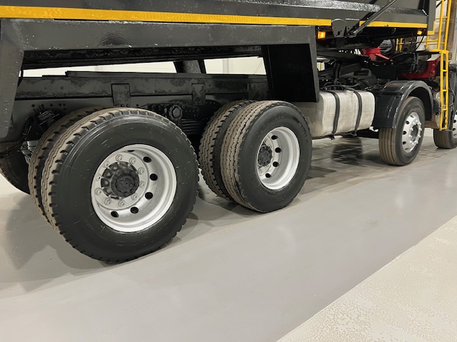 DAF CF85 360 8×4 Day Cab Steel Tipper Grab
