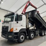 Hino 700 3241 8×4 Sleeper Cab Steel Tipper Grab - thumbnail