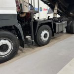 Hino 700 3241 8×4 Sleeper Cab Steel Tipper Grab - thumbnail