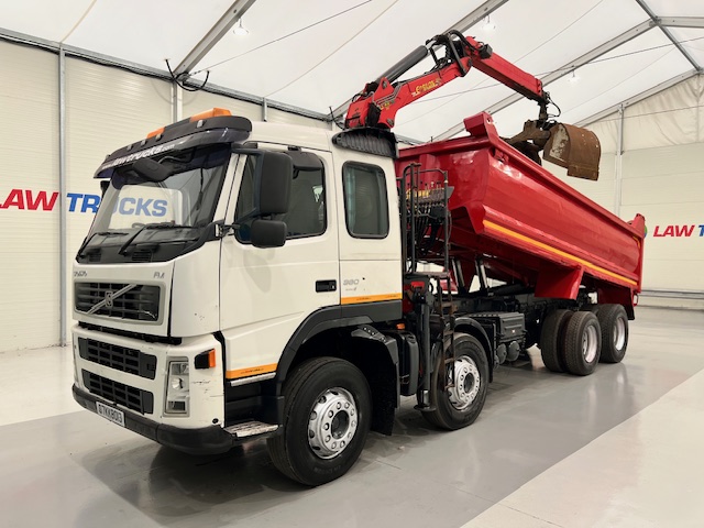 Volvo FM 400 8×4 Steel Tipper Grab Manual
