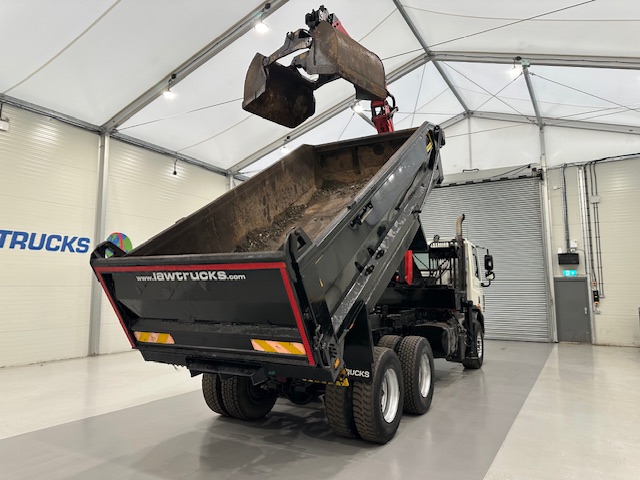 DAF CF75 310 6×4 Day Cab Steel Tipper Grab