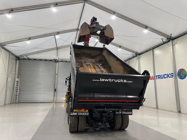 MAN TGS 35.360 8×4 Day Cab Steel Tipper Grab