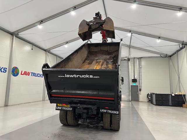 MAN TGS 35.360 8×4 Day Cab Steel Tipper Grab