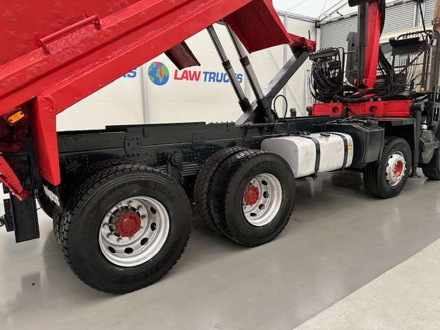 DAF CF85 410 8×4 Day Cab Steel Tipper Grab