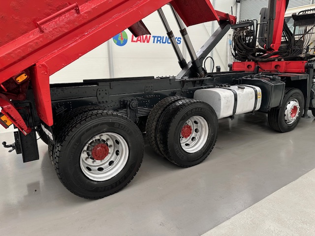 DAF CF85 410 8×4 Day Cab Steel Tipper Grab