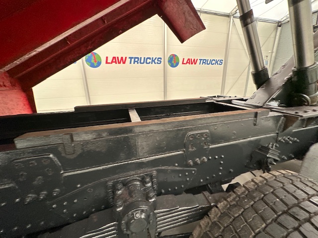 DAF CF85 410 8×4 Day Cab Steel Tipper Grab
