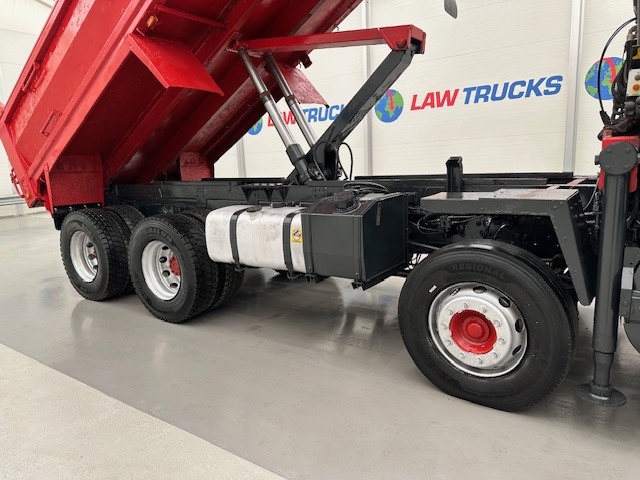 DAF CF85 410 8×4 Day Cab Steel Tipper Grab