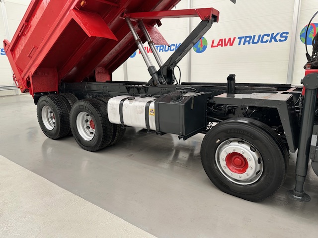 DAF CF85 410 8×4 Day Cab Steel Tipper Grab