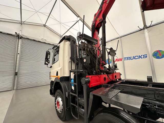 DAF CF85 410 8×4 Day Cab Steel Tipper Grab