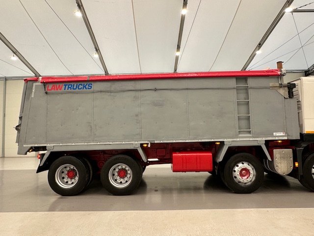Volvo FM 380 8×4 Day Cab Tipper