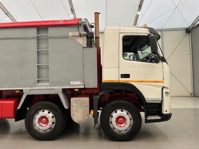 Volvo FM 380 8×4 Day Cab Tipper