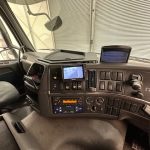 Volvo FM 380 8×4 Day Cab Tipper - thumbnail