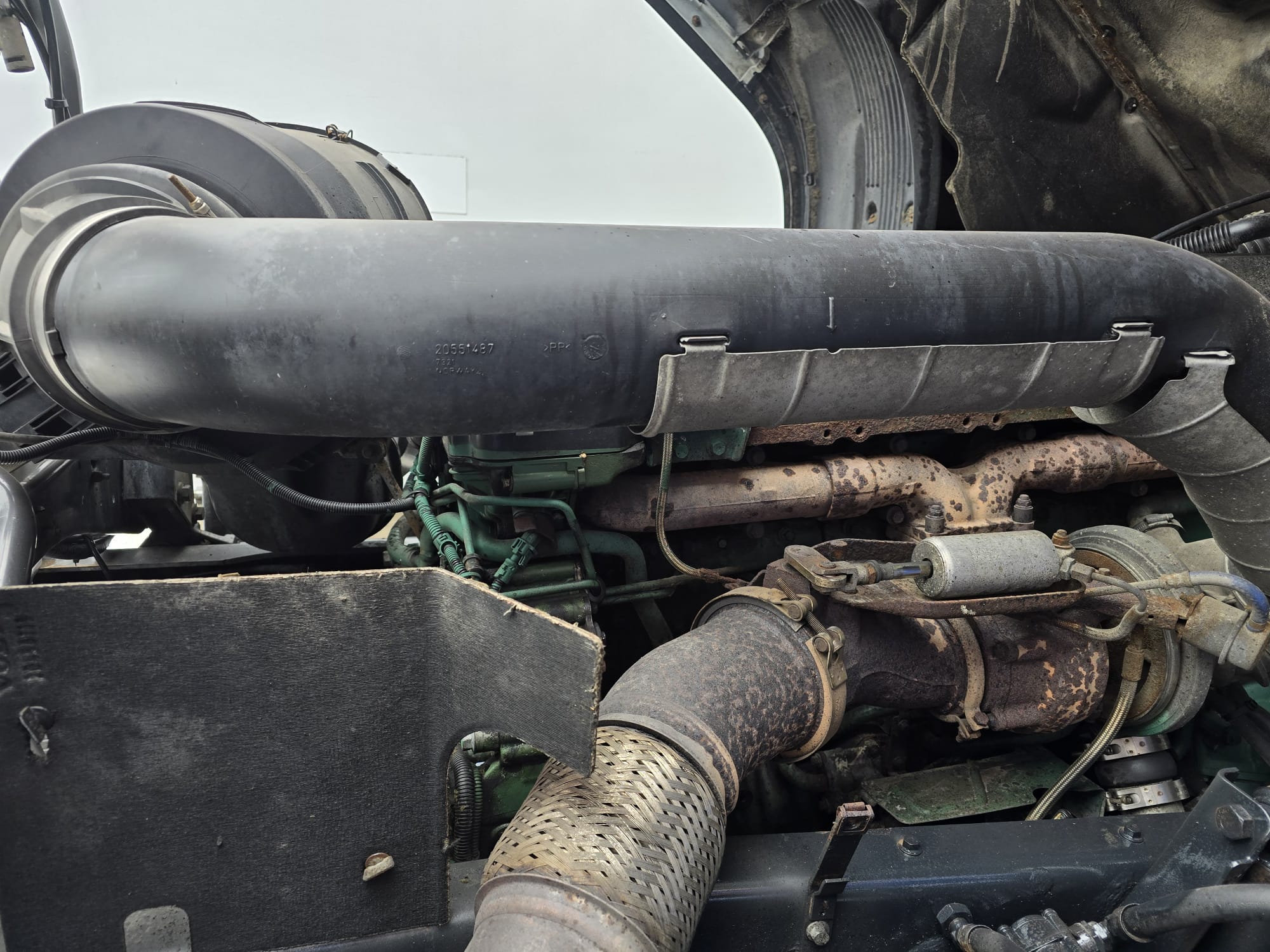 Volvo FH 460 6×2 Midlift Tractor Unit PTO