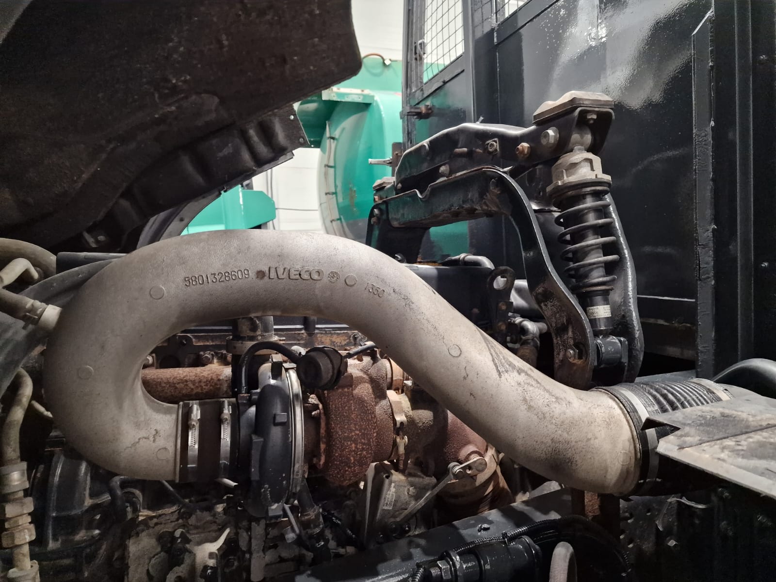 Iveco Stralis 310 Euro 6 6×2 Dropside Brick Grab