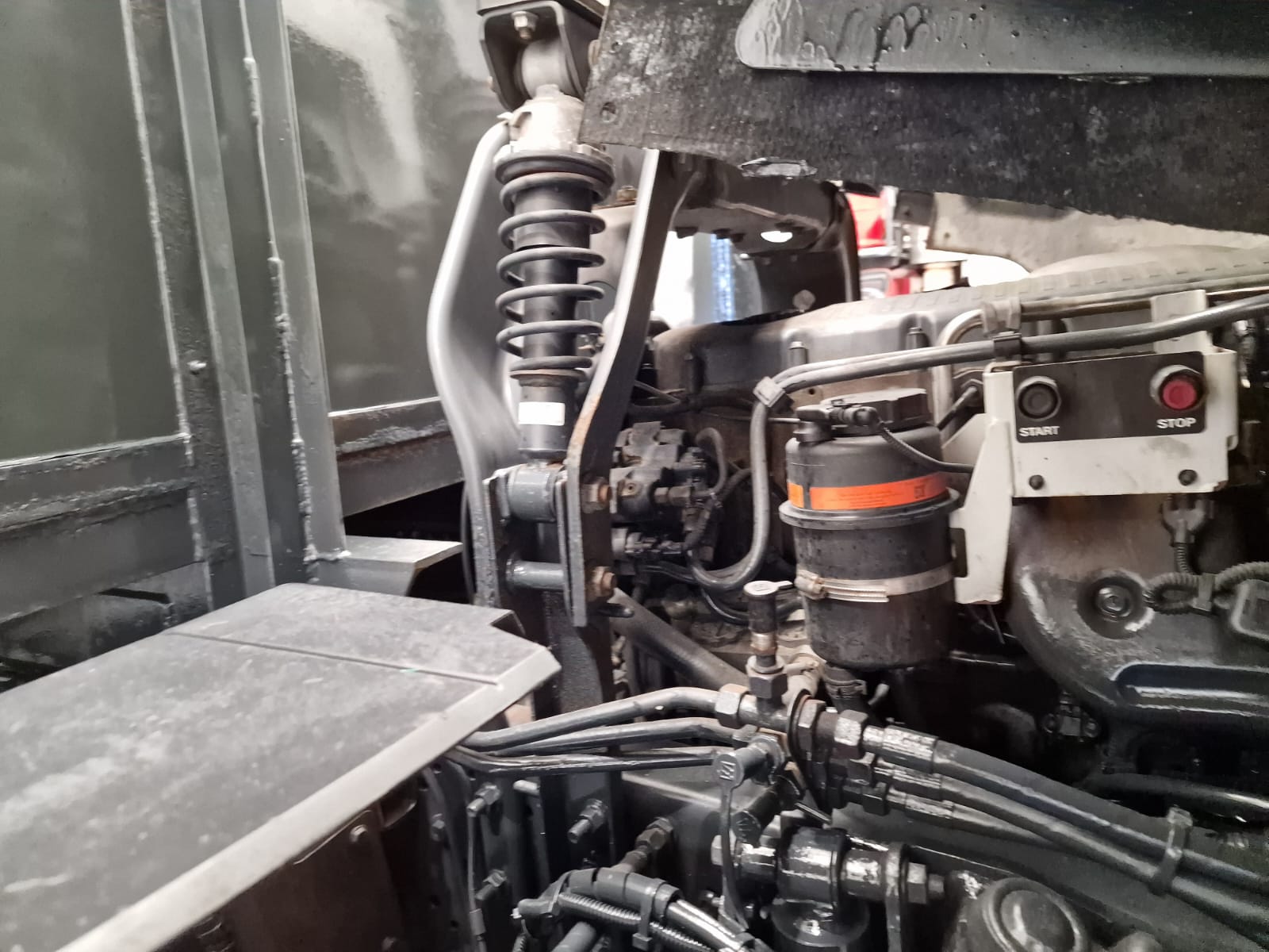 Iveco Stralis 310 6×2 Dropside Brick Grab