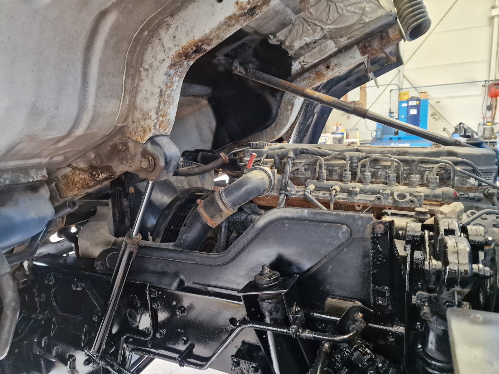 DAF LF55 220 Day Cab Dropside Brick Grab