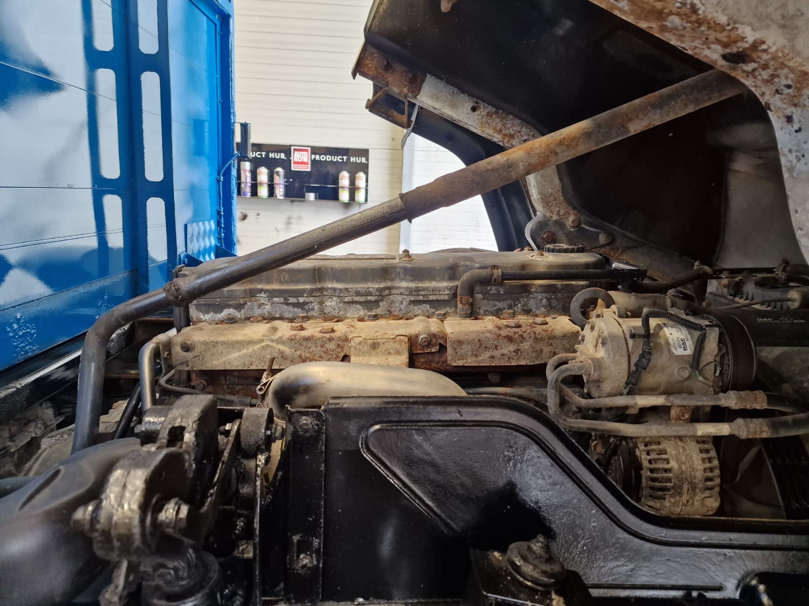 DAF LF55 220 Day Cab Dropside Brick Grab