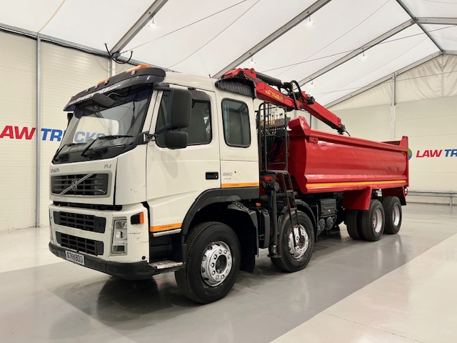 Volvo FM 400 8×4 Steel Tipper Grab Manual