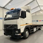 Volvo FH12 420 4×2 Caravan Transporter - thumbnail