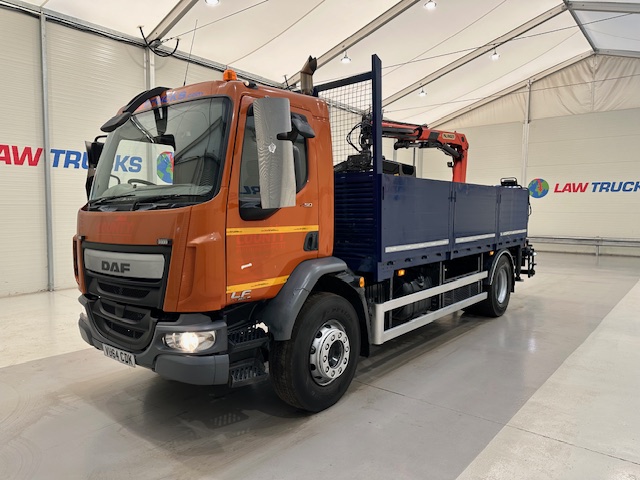 DAF LF 220 Day Cab Dropside Brick Grab