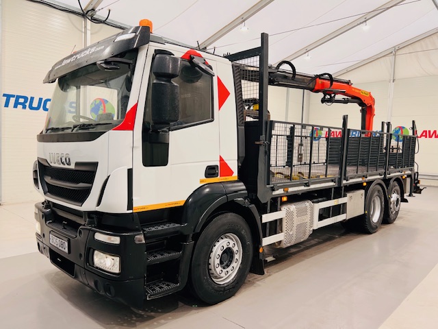Iveco Stralis 310 Euro 6 6×2 Dropside Brick Grab