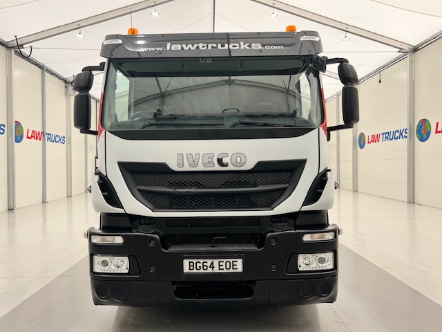 Iveco Stralis 310 6×2 Dropside Brick Grab
