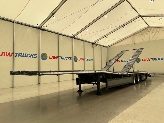 SDC Tri Axle Kicker Vehicle Carrier Lowloader