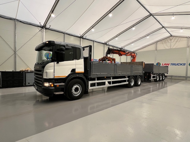 Scania P270 6×2 10 Tyre Flatbed Drawbar Brick Grab