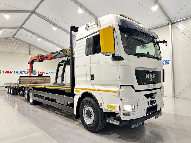 MAN TGX 26.440 6×2 Brick Grab Drawbar