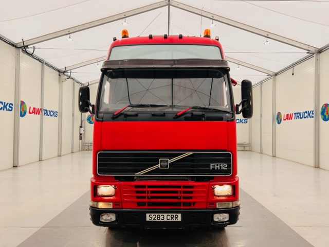 Volvo FH12 420 4×2 GTXL Tractor Unit