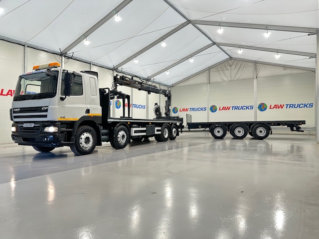 DAF CF85 360 8×2 Flatbed Brick Grab Drawbar