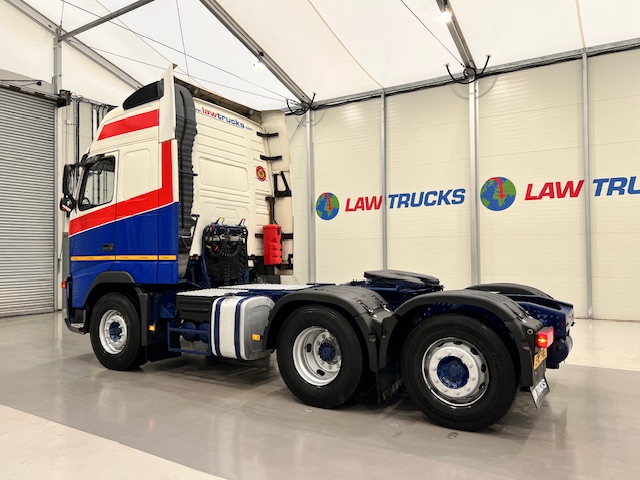Volvo FH 480 6×2 Rear Lift Tractor Unit