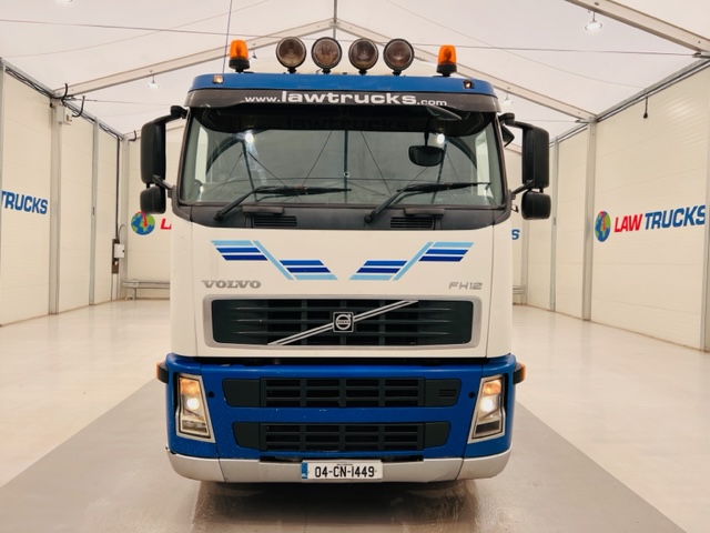 Volvo FH12 420 4×2 Sleeper Cab Tractor Unit