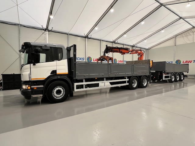 Scania P270 6×2 10 Tyre Flatbed Drawbar Brick Grab